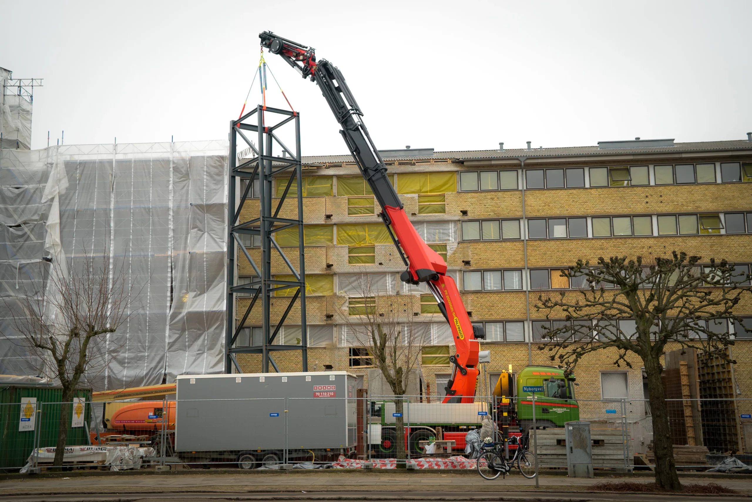 Kracht, precisie en betrouwbaarheid. Ontdek de zware autolaadkranen van Palfinger voor elke uitdaging.
